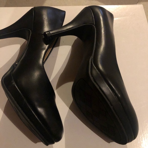 NWOT Black GEORGE heels size 8 - Picture 5 of 6
